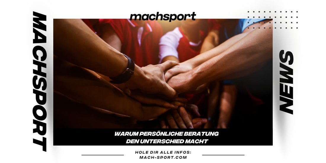 Hände bilden übereinander eine Pyramide, ein Team