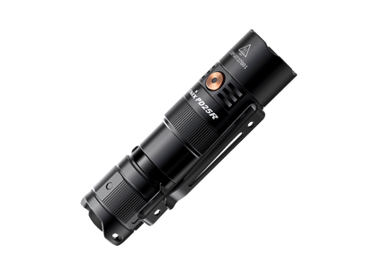 Fenix PD25R Kompakte, wiederaufladbare Taschenlampe, 800 Lumen