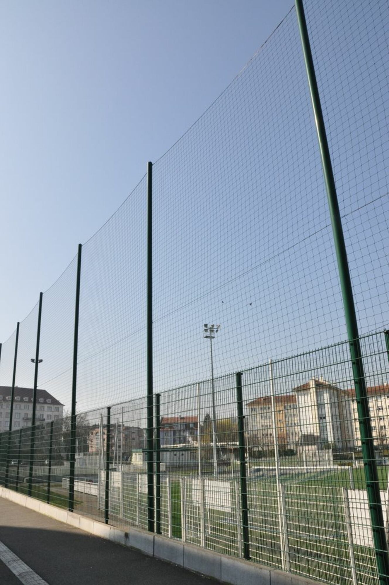 Powershot Spielfeldbegrenzung - Ballfangnetz für Sportplätze