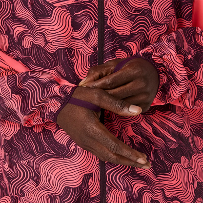 Asics Herrenlaufjacke Fujitrail Packable Jacket, Blazing Coral/Dark Aubergine