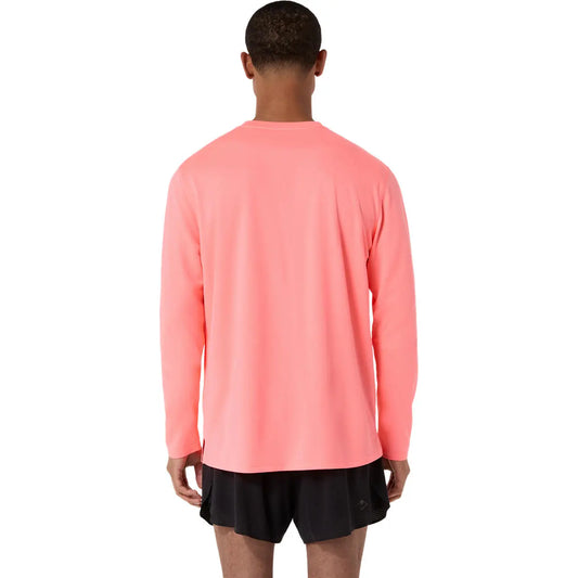 Asics Herrenlaufschirt Fujitrail Logo LS Top, Sun Coral – Rückansicht – Coral / S