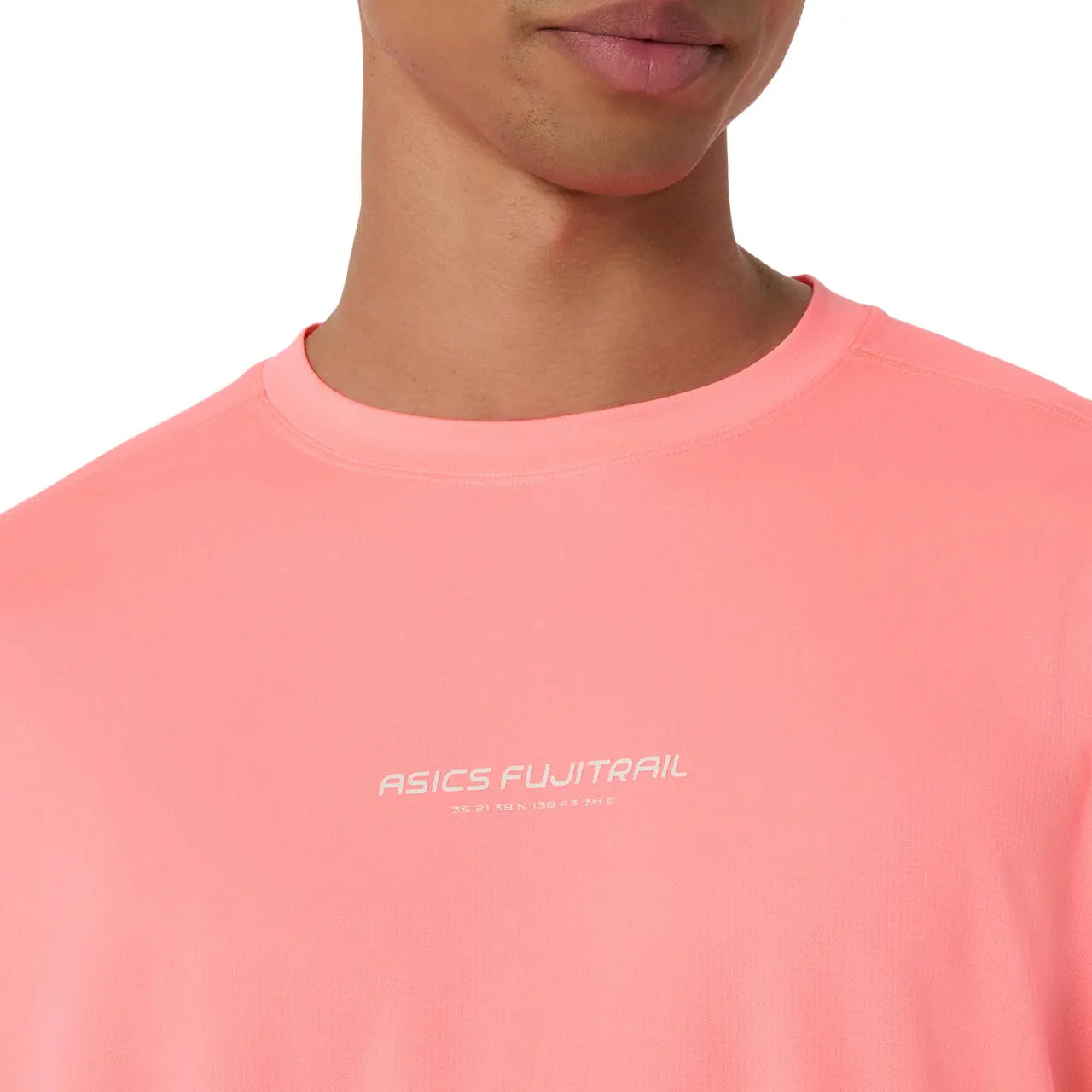 Asics Herrenlaufschirt Fujitrail Logo LS Top, Sun Coral