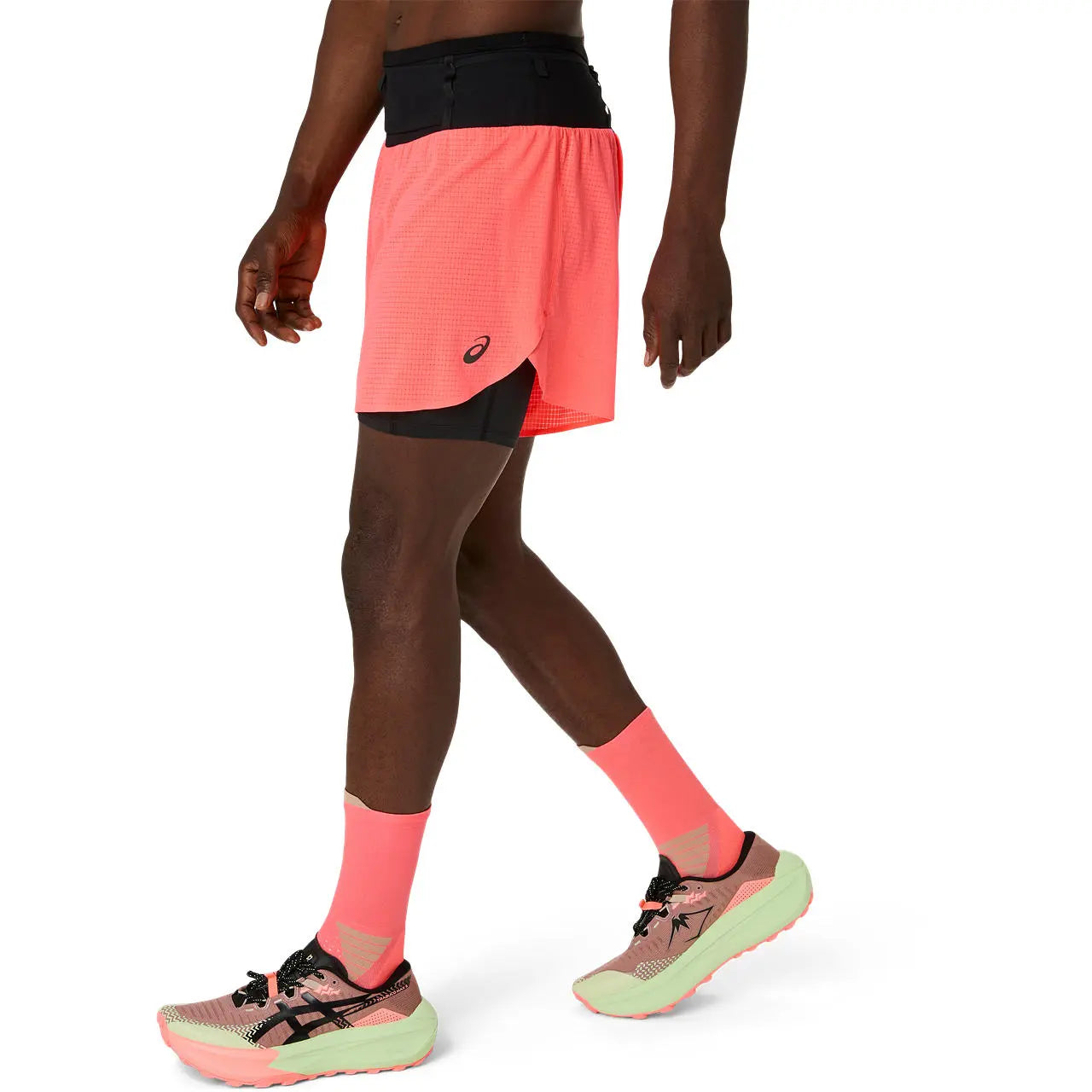 Asics Herrenlaufshort Fujitrail Elite Short, Blazing Coral – Bild 