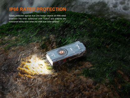 Fenix E06R vereint Weißlicht, UV-Licht und Laserpointer, 700 Lumen