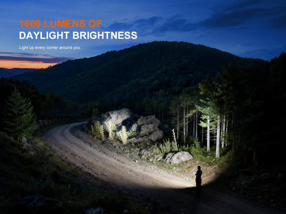 Fenix E06R Pro drei Lichtquellen, UV-Licht und Laserpointer, 1600 Lumen