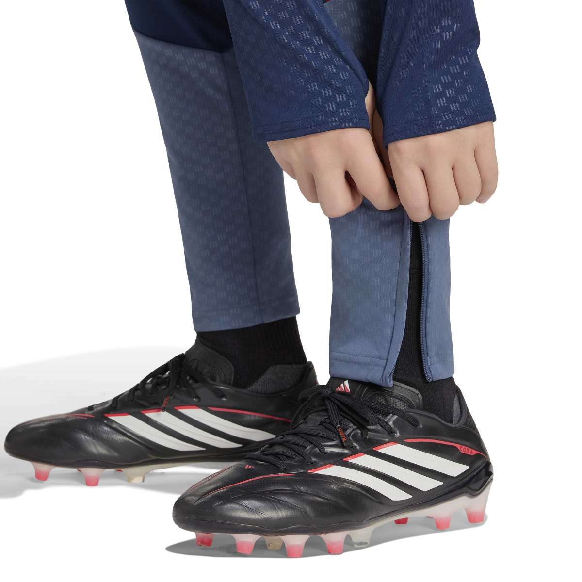 FC Bayern München Trainingshose Kinder 26/27 – Bild 