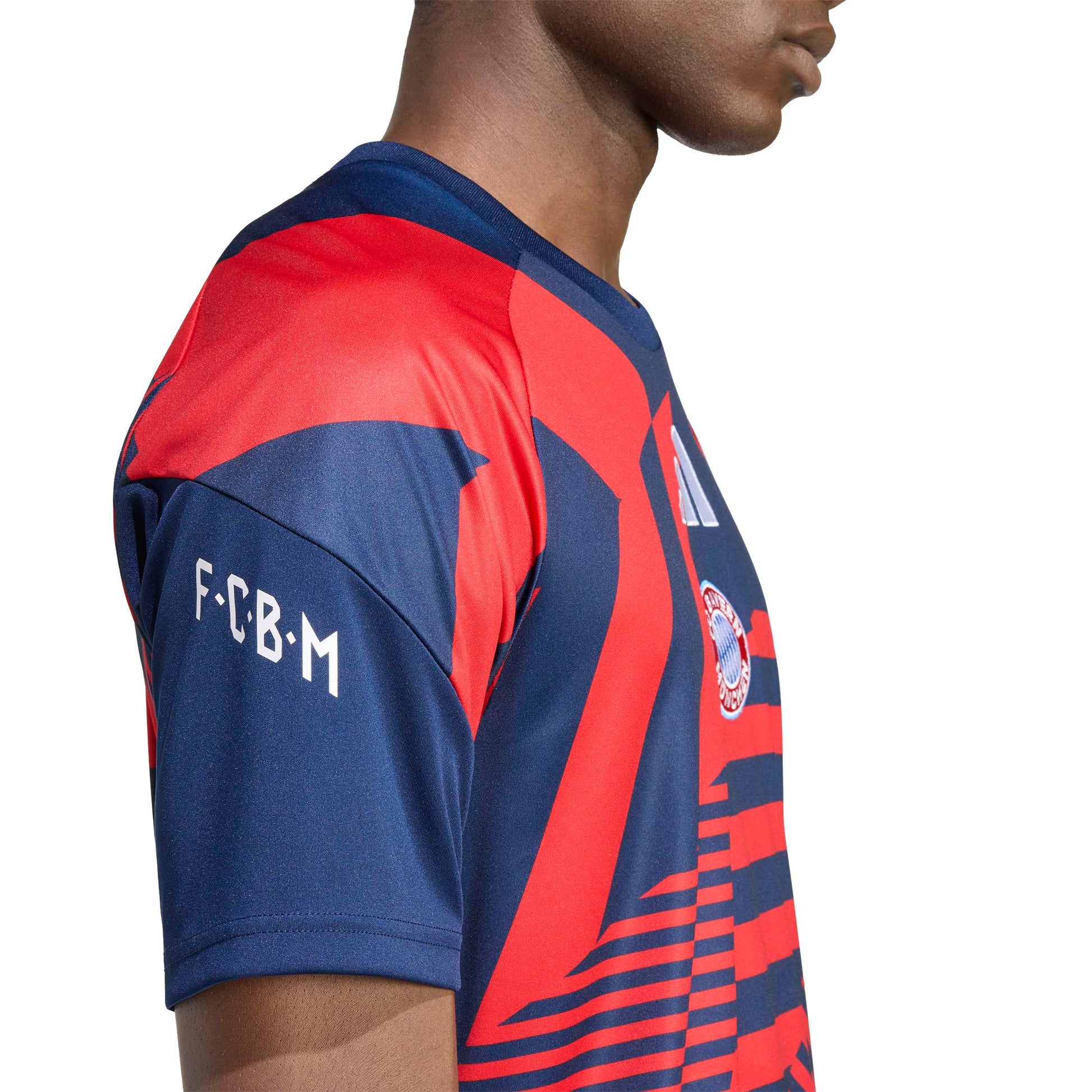 FC Bayern München Herrenfußballshirt Pre-Match-Shirt 26/27 – Bild 