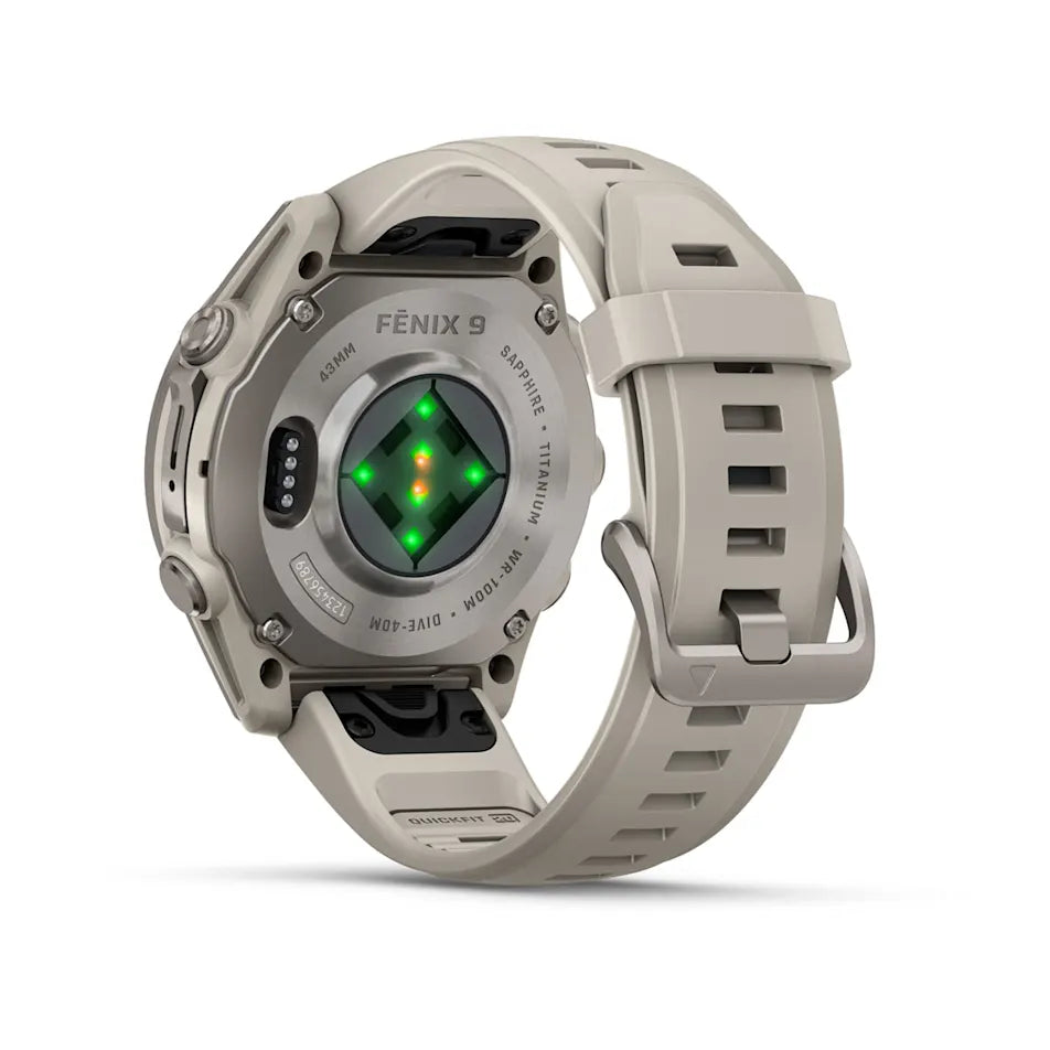 Garmin Fēnix® 9 - 43mm Nebelgrau/Ttitan mit Silikon-Armband - machsport
