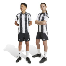 Lade das Bild in den Galerie-Viewer, JUVENTUS TURIN Home Short 24/25 Youth
