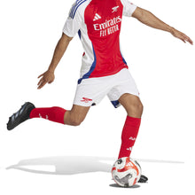 Lade das Bild in den Galerie-Viewer, ARSENAL Home Short 24/25
