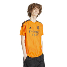 Lade das Bild in den Galerie-Viewer, REAL MADRID Away Jersey
