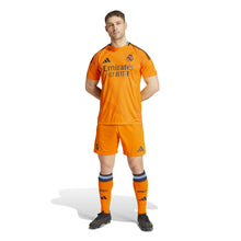 Lade das Bild in den Galerie-Viewer, REAL MADRID Away Short 24/25
