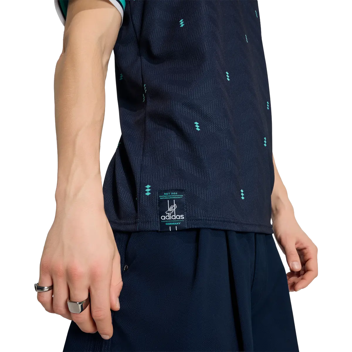 Deutschland Herrenfußballshirt Away Trikot, Auswärtstrikot mit Climacool für Spiel, Training und Fan Einsatz - machsport