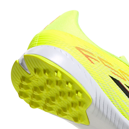 Adidas Fußballschuhe F50 League TF, Turf Fußballschuhe für Kunstrasen mit EVA-Dämpfung und Fiberskin Obermaterial - machsport