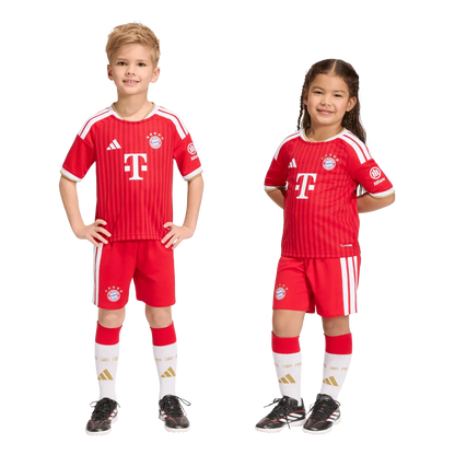 FC Bayern München Home Mini Kit 26/27, Mini Heimausrüstung mit Climacool für junge Fans - machsport