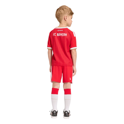 FC Bayern München Home Mini Kit 26/27, Mini Heimausrüstung mit Climacool für junge Fans - machsport