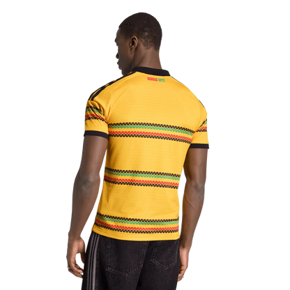 Jamaika Herrenfußballschirt Home Jersey 2026, Heimtrikot mit Climacool und Bob Marley Inspiration - machsport