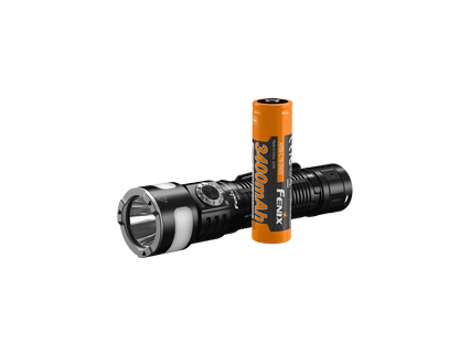 Fenix LD35R Taschenlampe mit drei Lichtquellen, 1800 Lumen