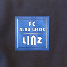 Lade das Bild in den Galerie-Viewer, FC Blau-Weiß Linz Shirt Ausgehshirt Kids
