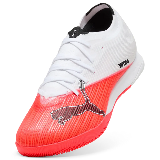 Puma Hallenfußballschuhe Ultra Nitro 7 Match IT, Ultra Red-Puma Black-Puma White – Rückansicht – rot / 39