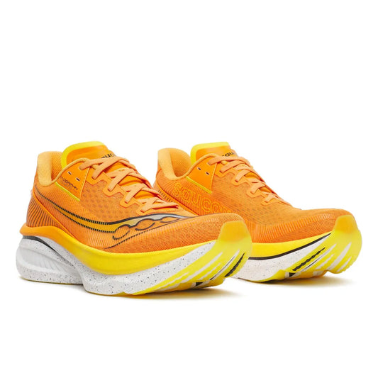 Saucony Herrenlaufschuhe Endorphin Azura, fuego – Rückansicht – orange / 42,5