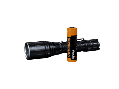 Fenix TK30R Taktische Taschenlampe mit weißem Laser, 500 Lumen Weißlicht