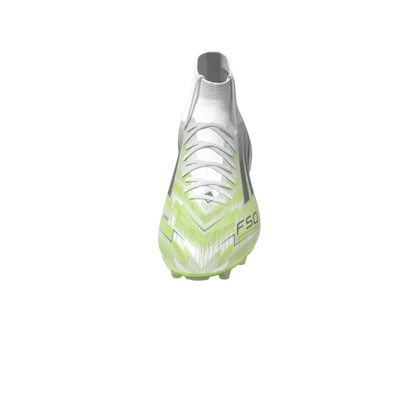 Adidas Fußballschuhe F50 Sparkfusion Pro FG/AG auf Rasen- und Kunstrasen, seitliche Ansicht mit transparentem Hintergrund