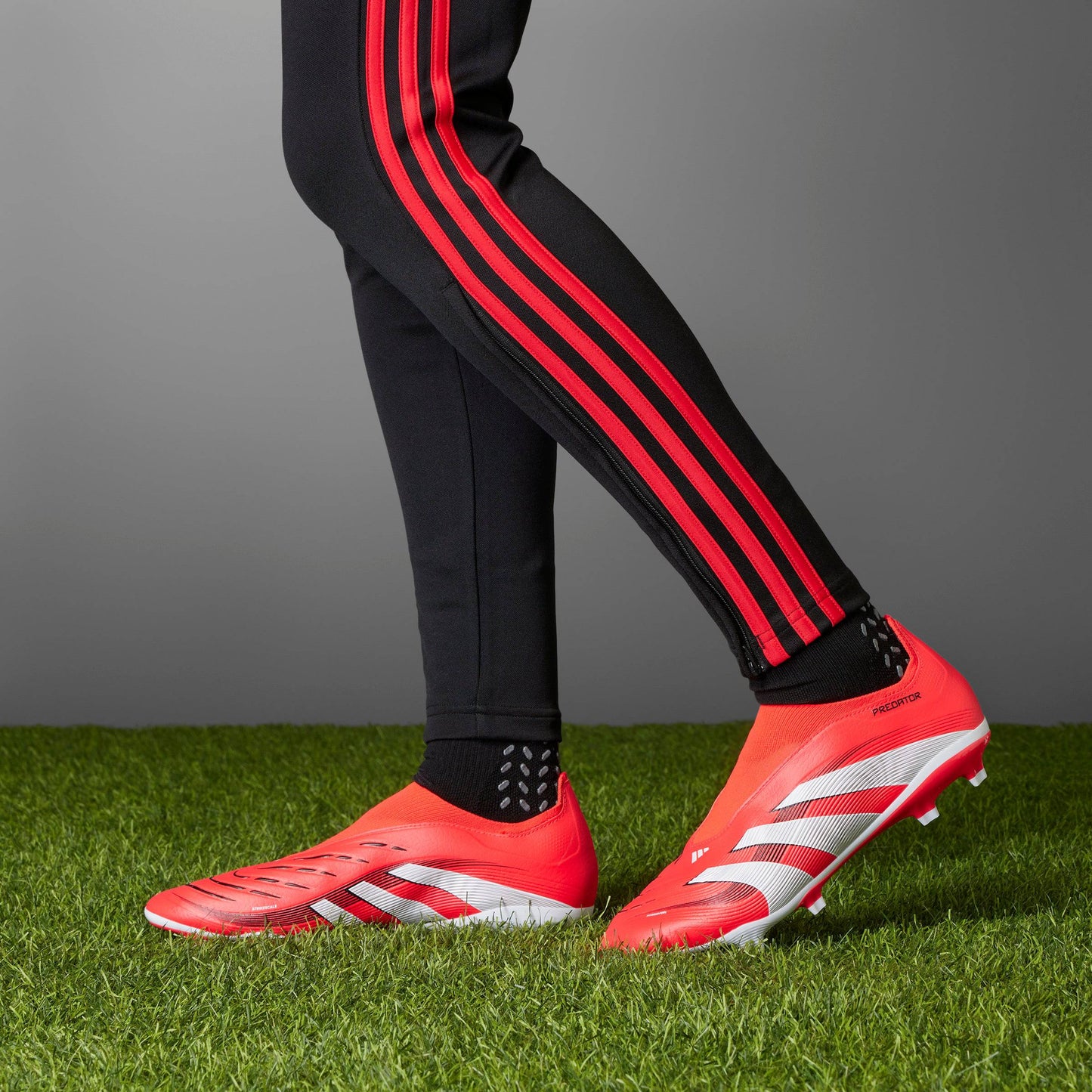 Adidas Fuballschuhe Predator League LL - laceless Design, präzise Ballkontrolle & optimaler Grip für maximale Performance auf dem Platz