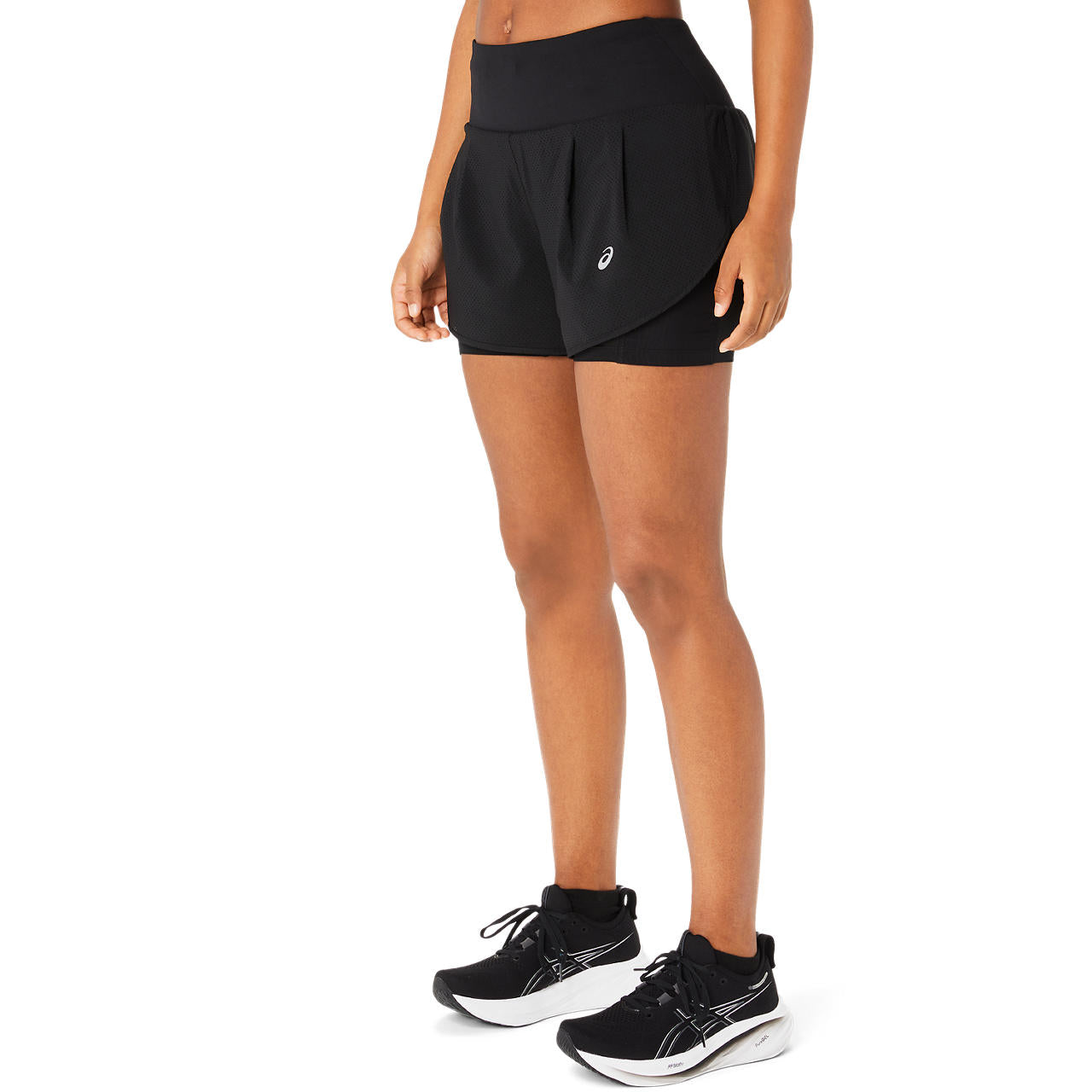 Asics Damenlaufhose Road 2in1 3.5in Short - machsport