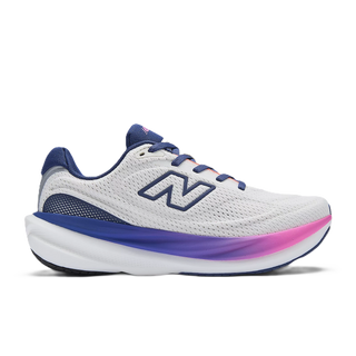 Damen-Neutrallaufschuhe von New Balance 1080v15, weiches Obermaterial, laufgerechte Sohle, sportliches Design, seitliche Markenlogo sichtbar
