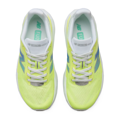 Damenneutrallaufschuhe New Balance Rebel v5 mit atmungsaktivem Obermaterial und flexiblem Sohlenprofil für Komfort beim Laufen