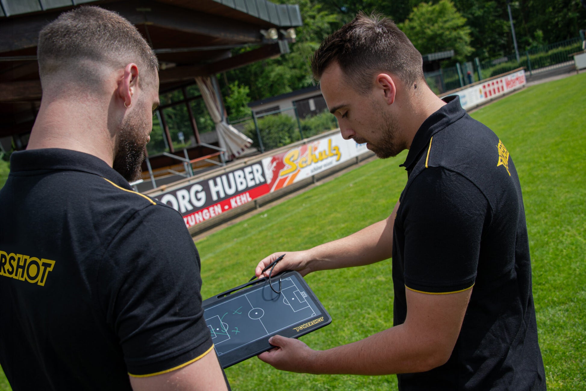 Powershot Elektronische Taktiktafel - Das ultimative Coaching-Board mit LCD Schreiboberfläche - machsport – Bild 