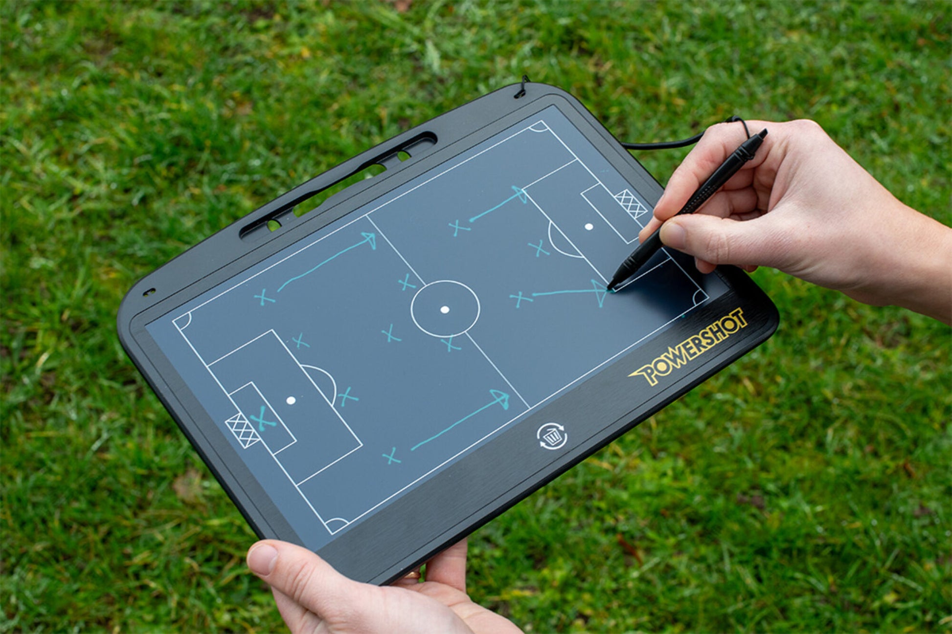 Powershot Elektronische Taktiktafel - Das ultimative Coaching-Board mit LCD Schreiboberfläche - machsport – Bild 