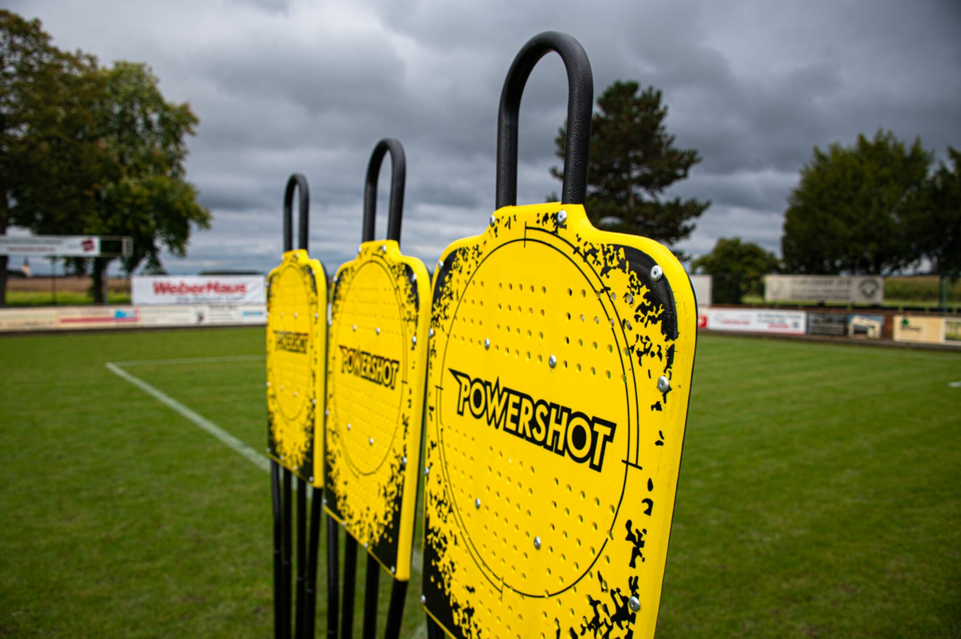 Powershot Freistoßmauer "Extra Strong" - 3er-Set Trainingsdummy - Zusammenklappbar - machsport – Bild 