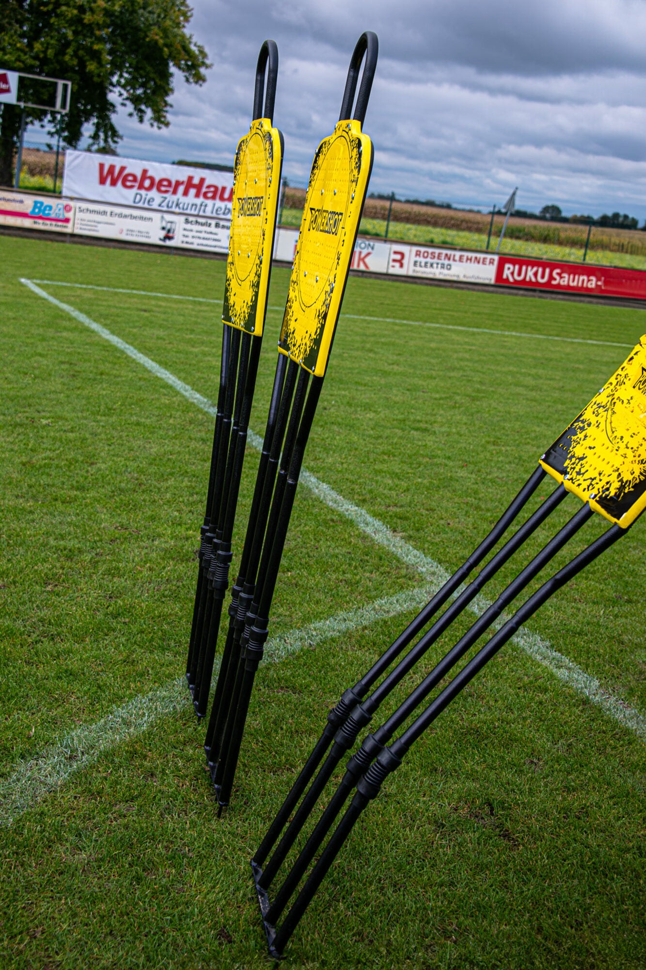 Powershot Freistoßmauer "Extra Strong" - 3er-Set Trainingsdummy - Zusammenklappbar - machsport – Bild 