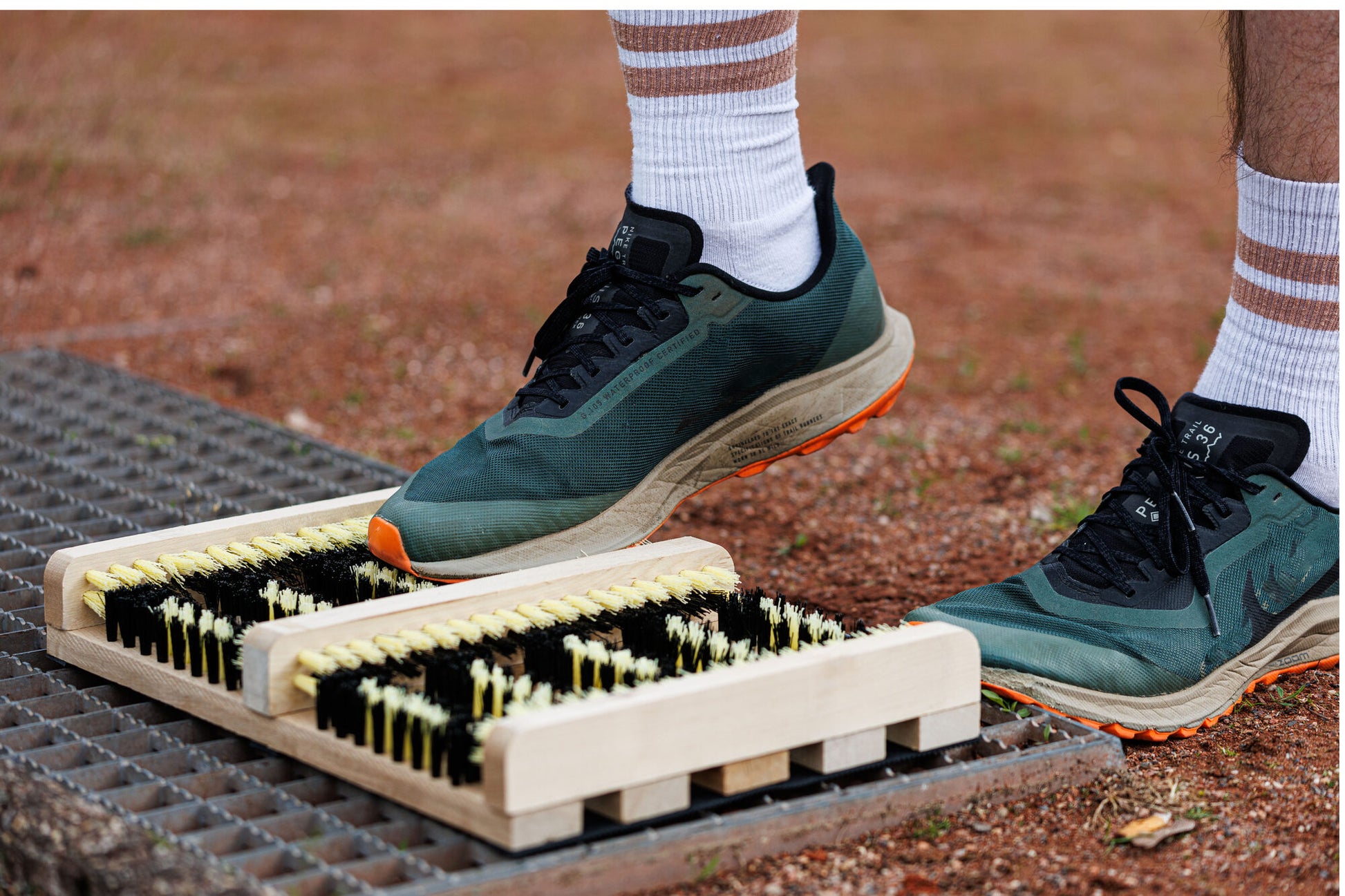 Powershot Tennisschuh Reiniger "Holz" - machsport – Bild 
