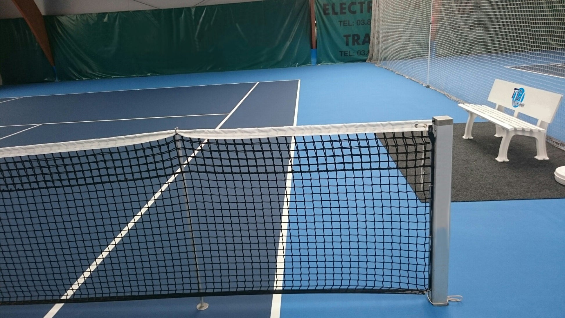 Powershot Tennispfosten mit Bodenhülsen, Spannmechanik innen - machsport – Bild 