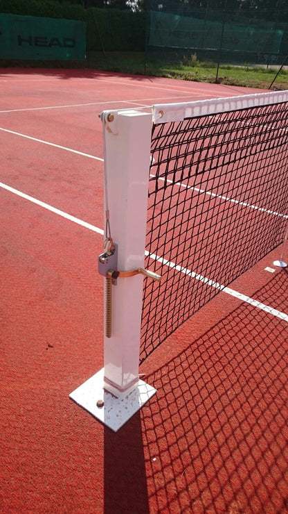 Powershot Tennispfosten mit Bodenplatte, Spannmechanik außen - machsport