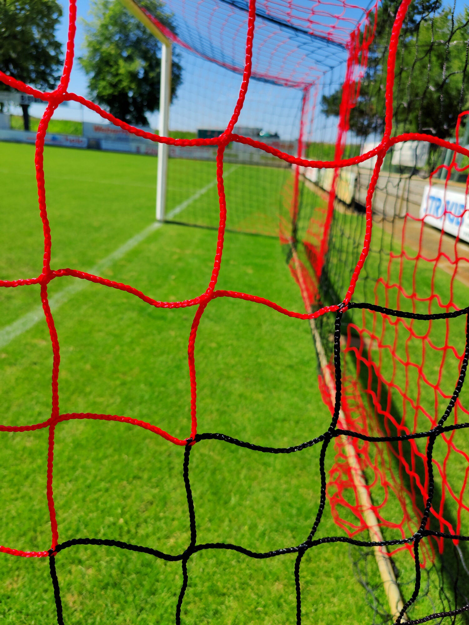 Powershot Fußballnetz - 11er Tor - Europäisch - 4mm Schwarz/Rot - machsport – Bild 