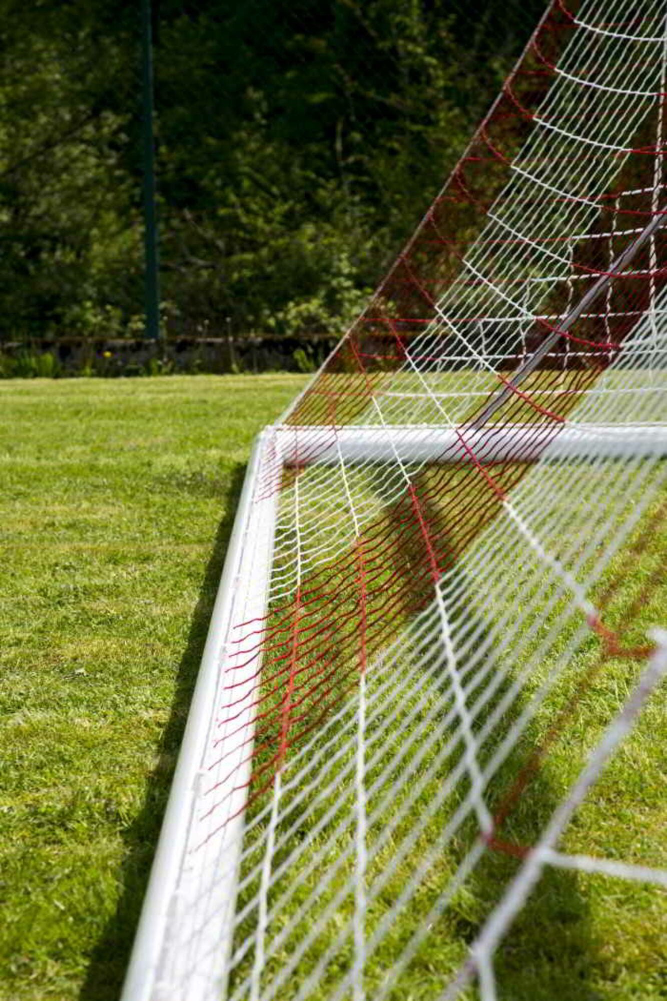 Powershot Fußballnetz 6 x 2,1 m - Weiß/Rot - machsport