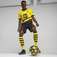 Lade das Bild in den Galerie-Viewer, BVB Shorts Home 23/24
