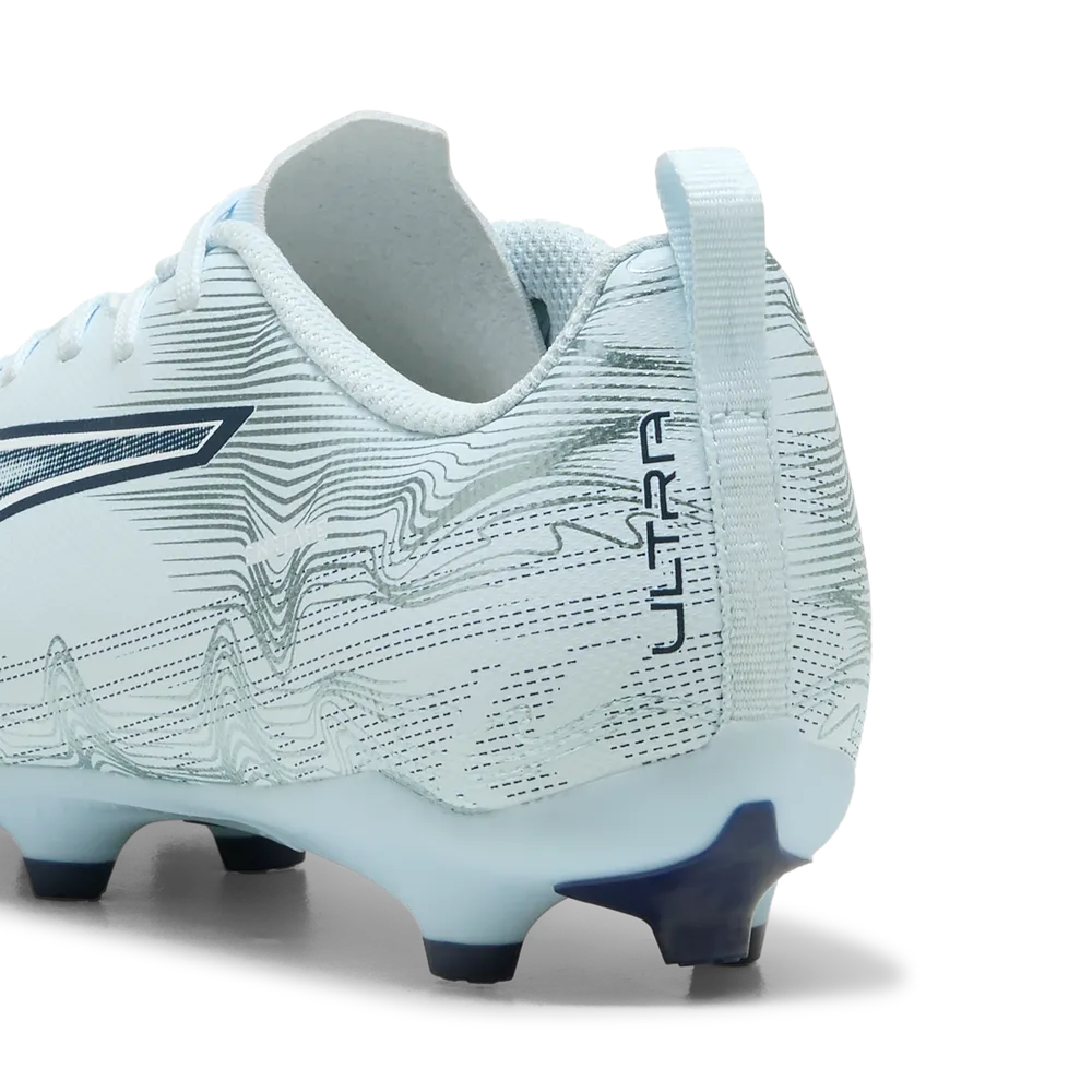 Puma Kinderfußballschuhe Ultra 6 Play FG/AG, Rückansicht, Rasen- und Kunstrasenfußballschuhe für Kinder, schwarz mit Puma-Logo