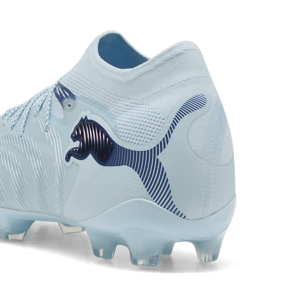 Rasenfußballschuhe Puma Future 9 Ultimate FG, Rückansicht, schwarze Schuhe mit Puma-Logo und stützender Sohle – Bild 