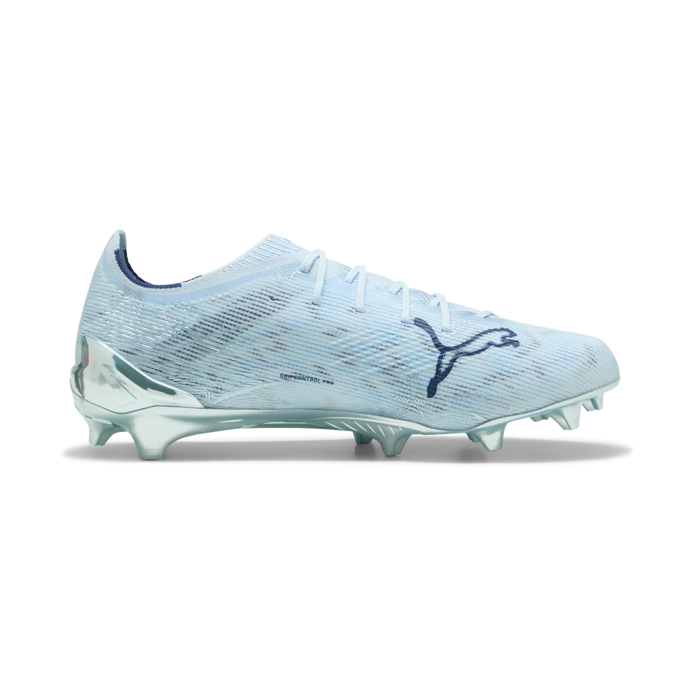 Puma Ultra 6 Ultimate FG Rasenfußballschuhe seitliche Ansicht mit griffiger Sohle und sportlichem Design