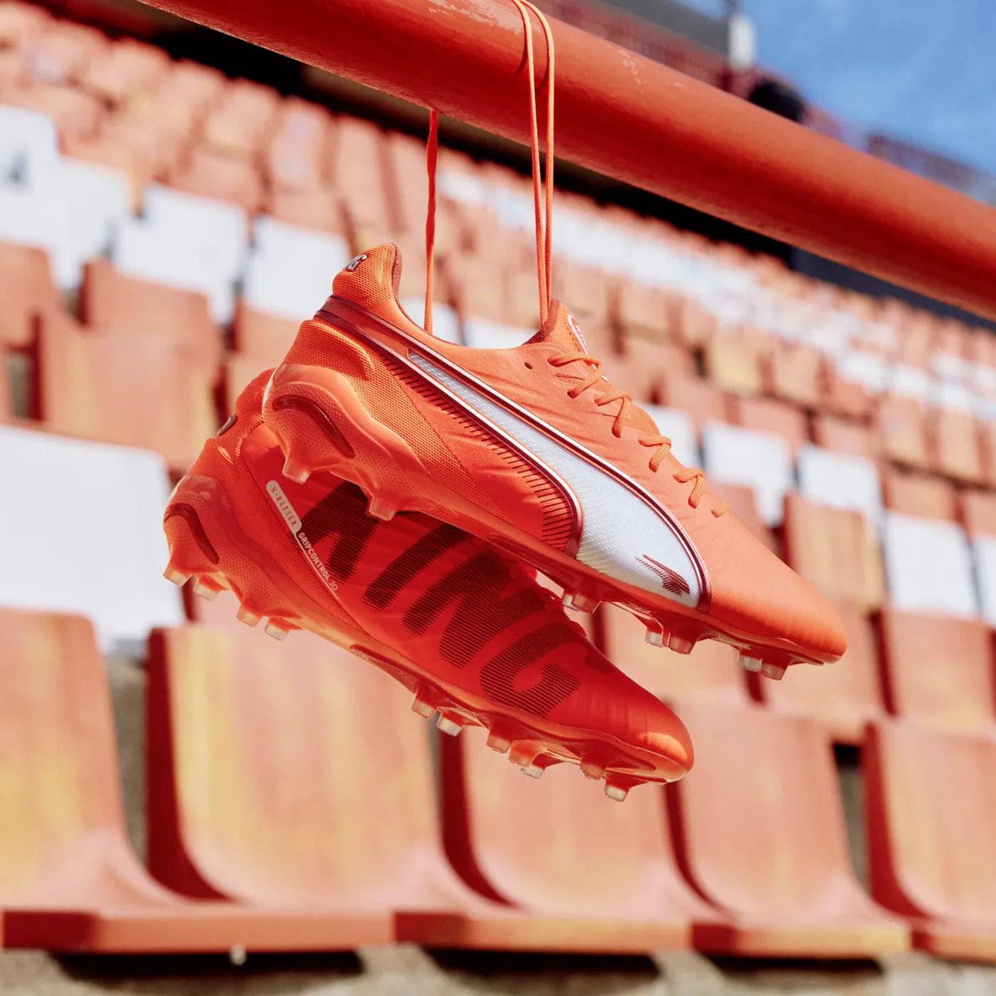 Puma Fußballschuhe King Ultimate FG/AG - leichter, bequemer & nachhaltiger Lederschuh mit optimalem Ballgefühl für Rasen- und Kunstrasenplätze