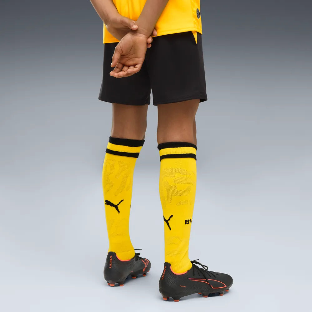 BVB Kinderfußballhose Replica 2026/2027, Borussia Dortmund Shorts mit dryCELL für junge Fans - machsport – Bild 