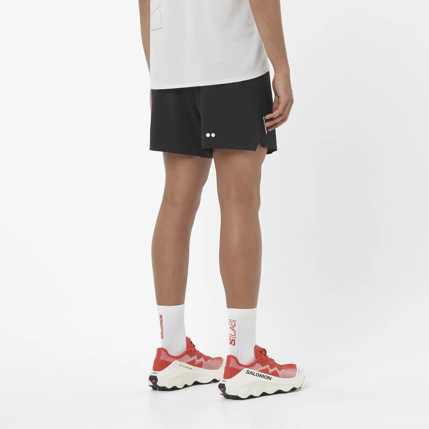 Salomon Sense Aero Stow 5, Laufshorts mit Grid Flow Material und Stauraum für Running und tägliches Training, deep black - machsport