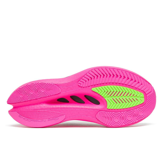 Saucony Damenlaufschuhe Endorphin Pro 5 – Rückansicht – pink / 38,5