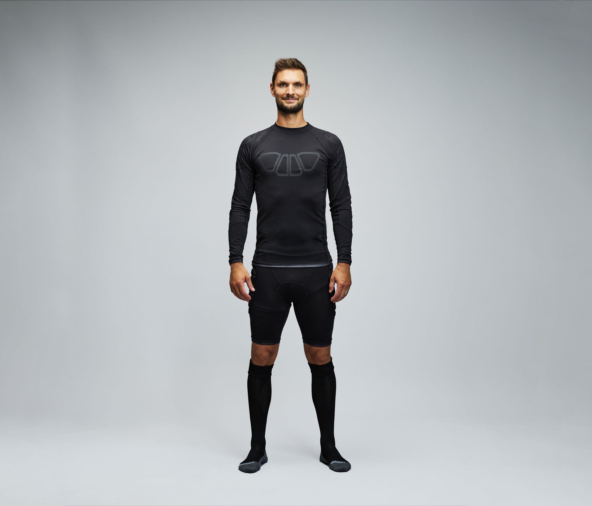Uhlsport Herrenshirt Bionikframe Baselayer Black Edition - machsport – Bild 